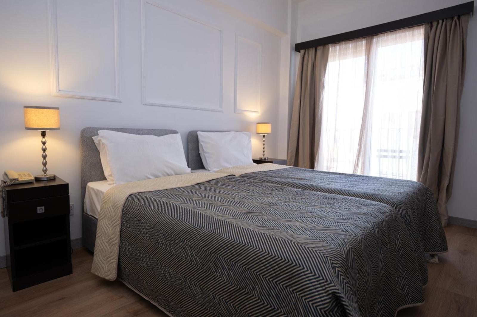 Kyrenia British Harbour Hotel Exterior foto